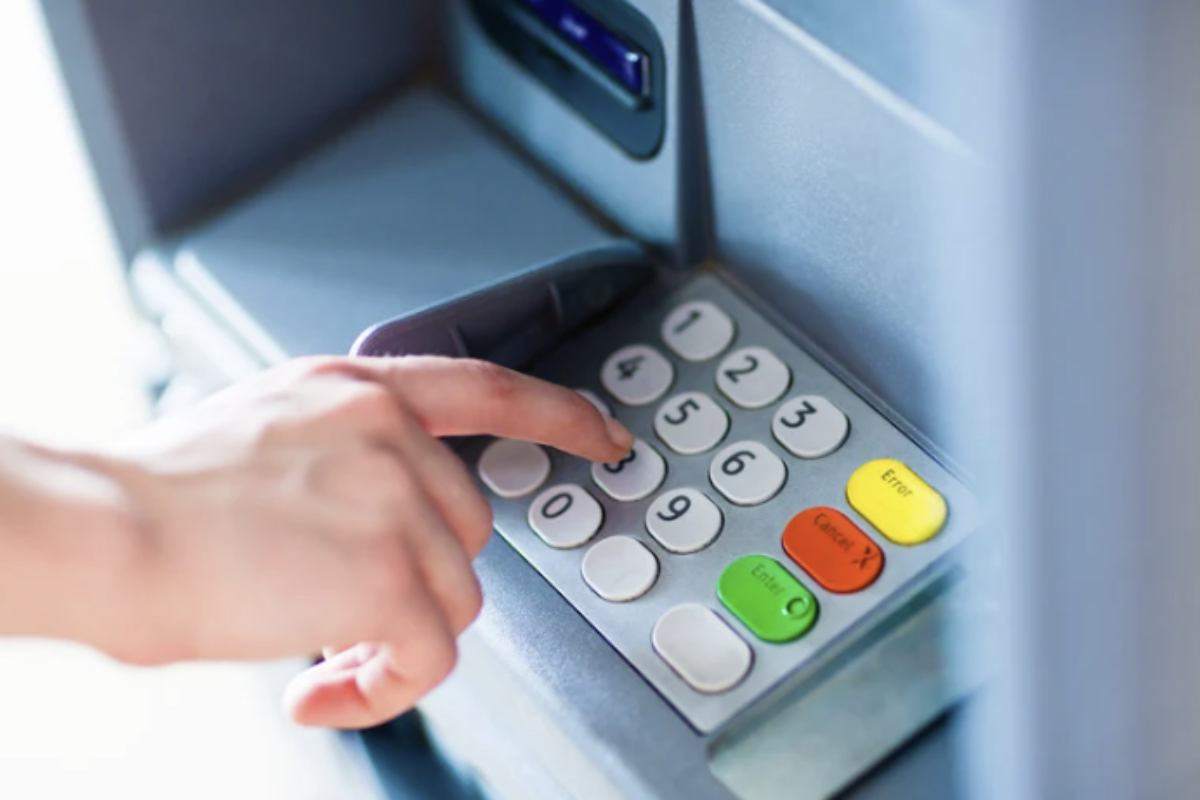 Nonostante la crescente diffusione di metodi di pagamento alternativi al contante, come carte di credito, prepagate e app per smartphone