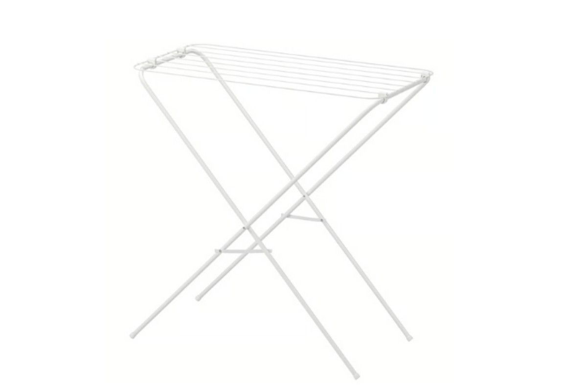 L’adozione di soluzioni a basso impatto energetico come lo stendibiancheria rappresenta una risposta concreta alle attuali sfide legate al caro bollette