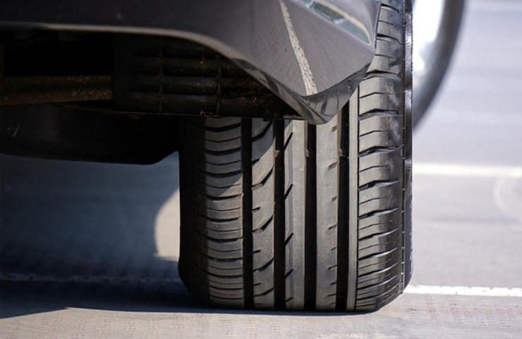 parcheggio auto cancello senza passo carrabile