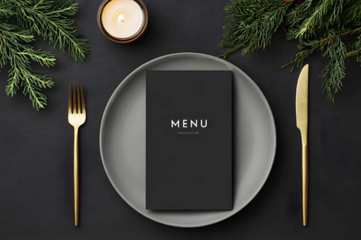 A Origgio, nel comasco, lo chef Andrea Martinelli del ristorante Olio presenta un menu di Natale a base di pesce a 100 euro, inserito