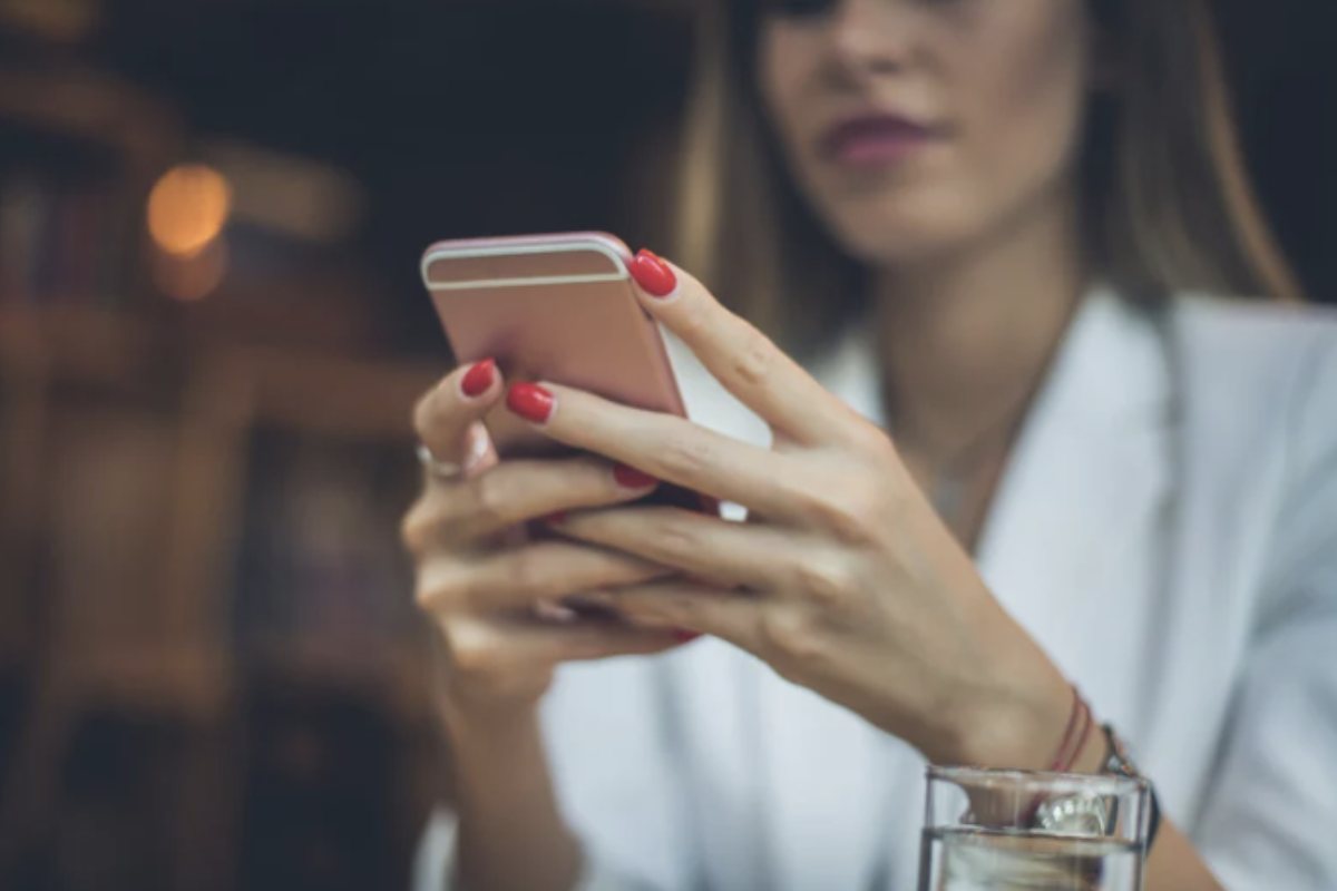 Nonostante aumenti la capacità di storage, tra 512 GB e 2 TB nei modelli top di gamma, la quantità di contenuti multimediali