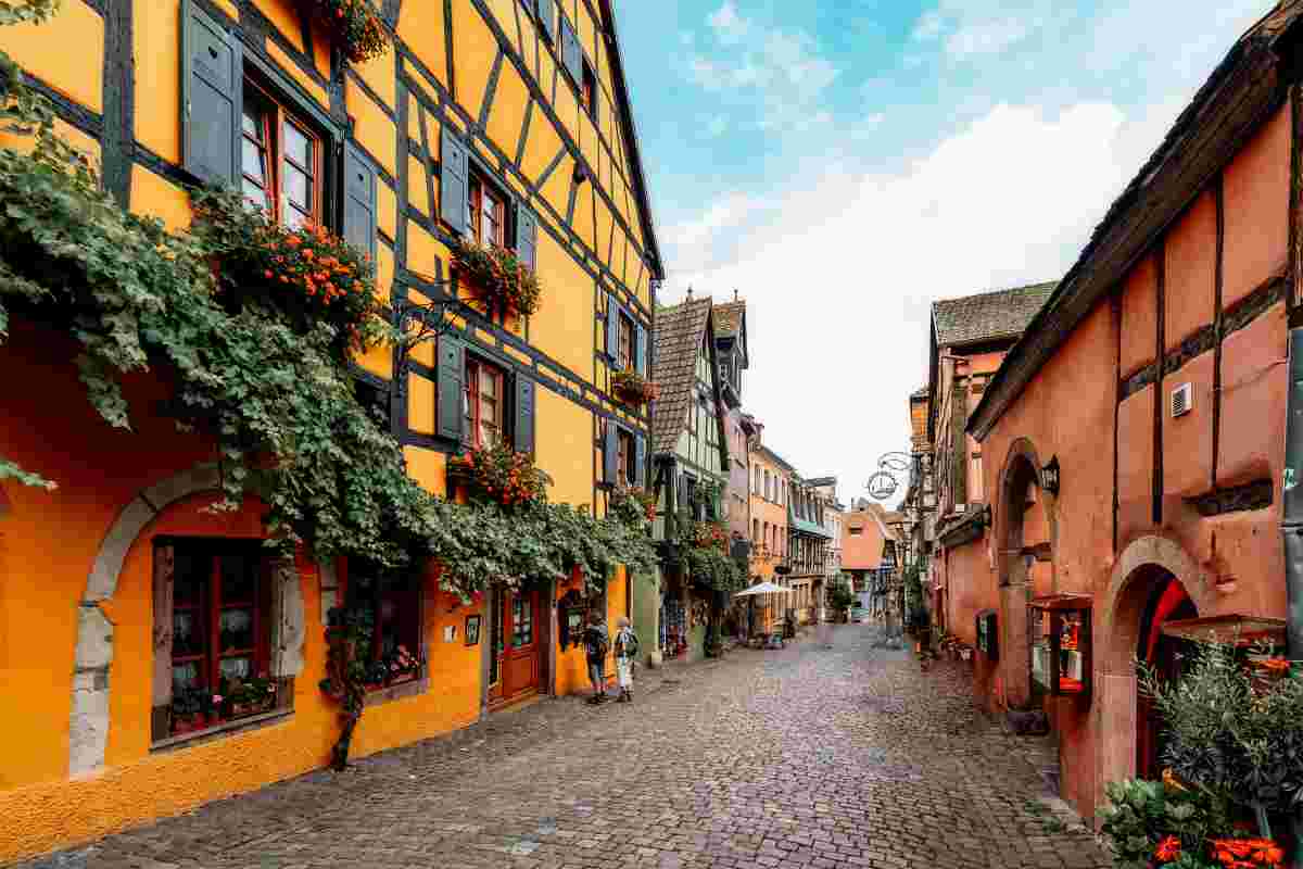 Il villaggio Disney esiste davvero, tra colori e magia