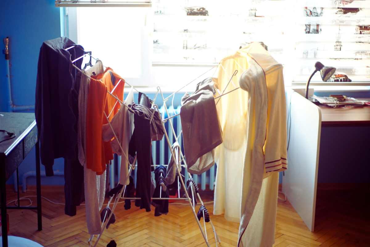 Stendere 2.0: la tecnica segreta per panni asciutti in un lampo