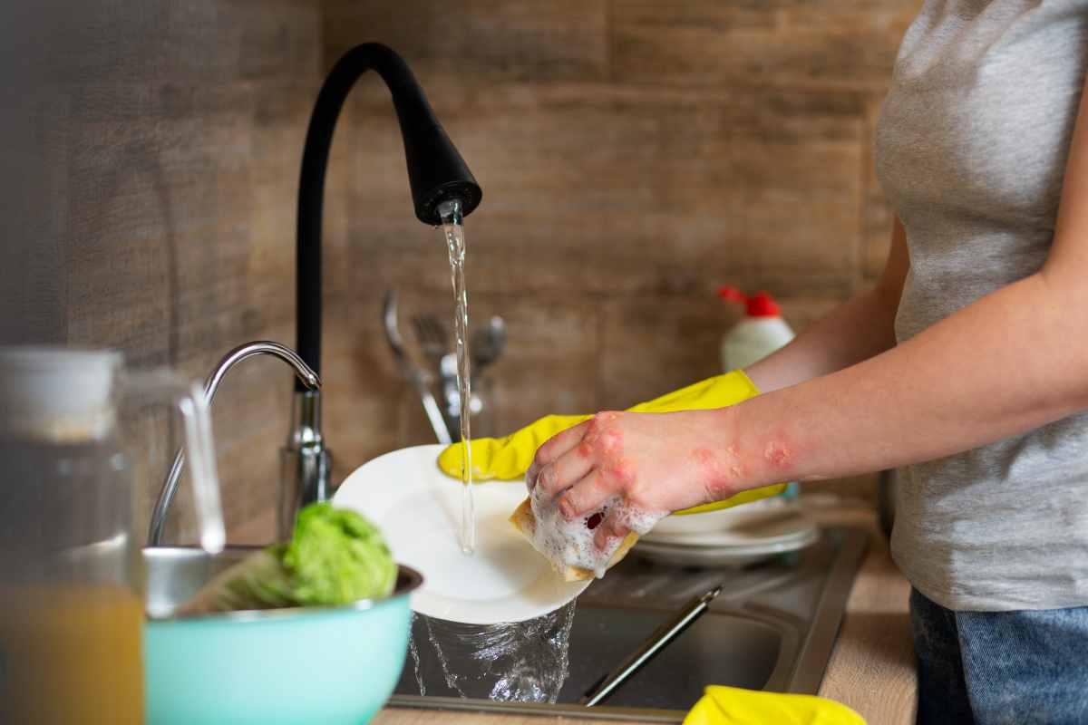 Lavare a mano sembra più semplice