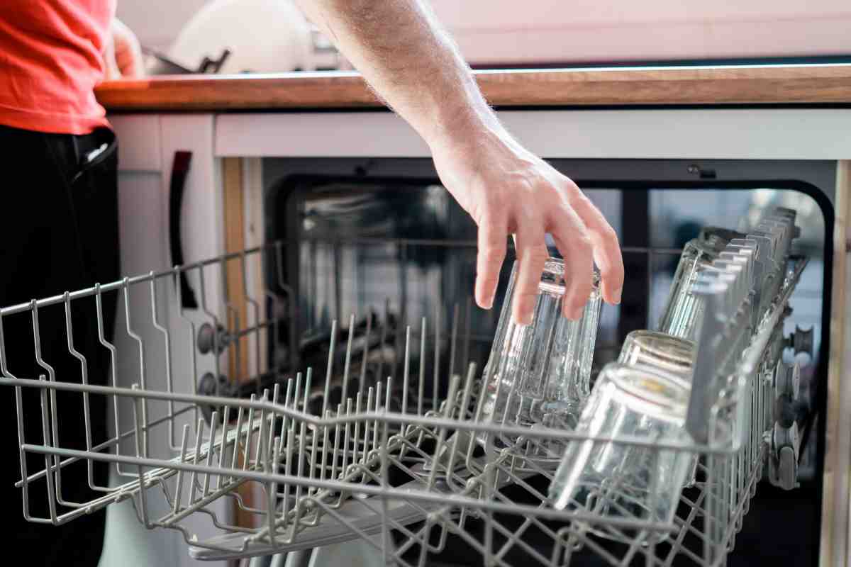 lavastoviglie cestello aletta