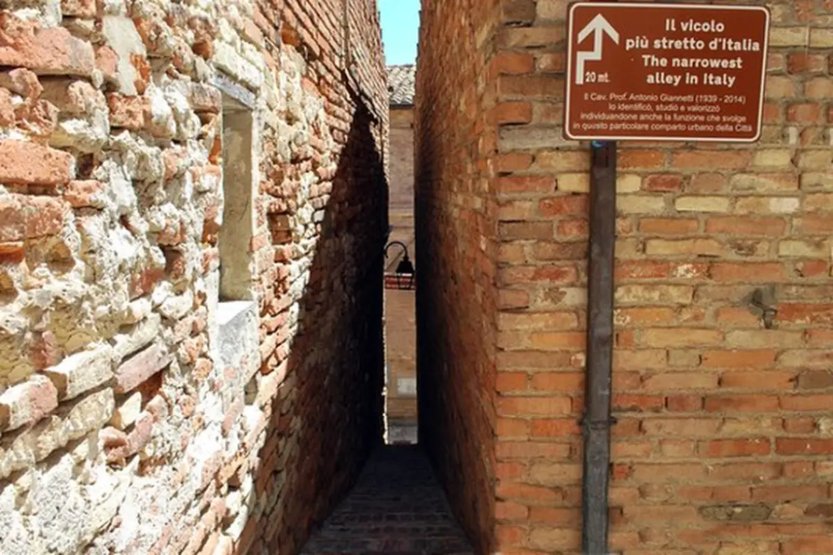 Il vicolo più stretto d'Italia